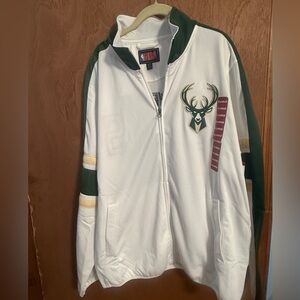 NWT Men’s XL NBA Milwaukee Bucks Jacket